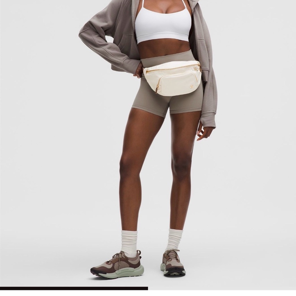 lululemon athletica brown walnut crunch with gold Belt Bag XL - Picture 7 of 9